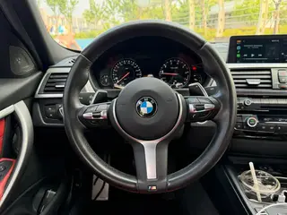 BMW 3 Series 2019 320i M Edición nocturna deportiva interior foto 15 BMW 3 Series 2019 320i M Edición nocturna deportiva interior foto 15