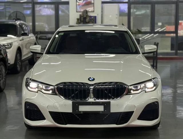 BMW 3 Series 2021 320Li M Sports suit exterior photo 2 BMW 3 Series 2021 320Li M Sports suit exterior photo 2
