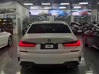 BMW 3 Series 2021 320Li M Sports suit interior photo 10 BMW 3 Series 2021 320Li M Sports suit interior photo 10