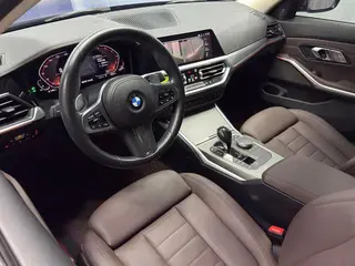 BMW 3 Series 2020 325i M Traje nocturno deportivo Yao interior foto 11 BMW 3 Series 2020 325i M Traje nocturno deportivo Yao interior foto 11