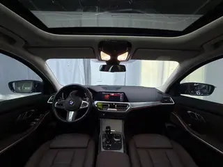 BMW 3 Series 2020 325i M Traje nocturno deportivo Yao interior foto 16 BMW 3 Series 2020 325i M Traje nocturno deportivo Yao interior foto 16