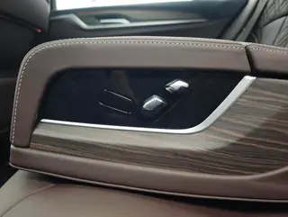 BMW 5 Series 2018 Mise à jour 530Li Leader Ensemble de luxe intérieur photo 16 BMW 5 Series 2018 Mise à jour 530Li Leader Ensemble de luxe intérieur photo 16