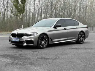 BMW 5 Series 2019 Reforma 530Li Líder M Conjunto deportivo exterior foto 1 BMW 5 Series 2019 Reforma 530Li Líder M Conjunto deportivo exterior foto 1