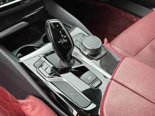 BMW 5 Series 2019 Reforma 530Li Líder M Conjunto deportivo exterior foto 5 BMW 5 Series 2019 Reforma 530Li Líder M Conjunto deportivo exterior foto 5