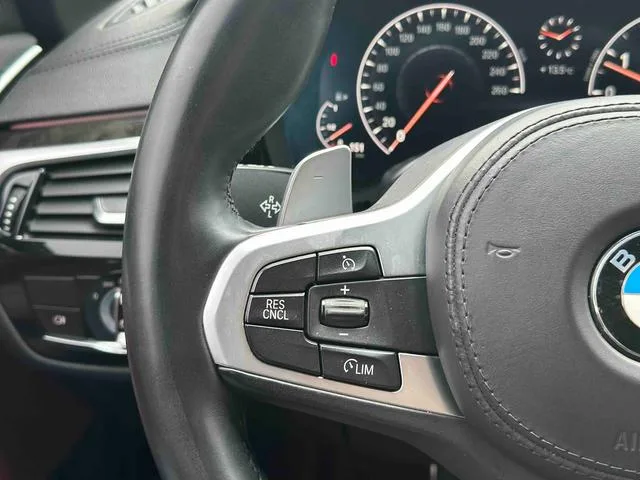 BMW 5 Series 2019 Reforma 530Li Líder M Conjunto deportivo interior foto 9 BMW 5 Series 2019 Reforma 530Li Líder M Conjunto deportivo interior foto 9