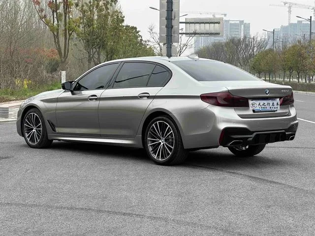 BMW 5 Series 2019 Reforma 530Li Líder M Conjunto deportivo interior foto 16 BMW 5 Series 2019 Reforma 530Li Líder M Conjunto deportivo interior foto 16
