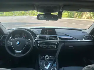 BMW 3 Series 2017 320Li M Sportif intérieur photo 8 BMW 3 Series 2017 320Li M Sportif intérieur photo 8
