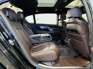 BMW 7 Series 2019 Restyling 730Li M Sports suit interior photo 10 BMW 7 Series 2019 Restyling 730Li M Sports suit interior photo 10