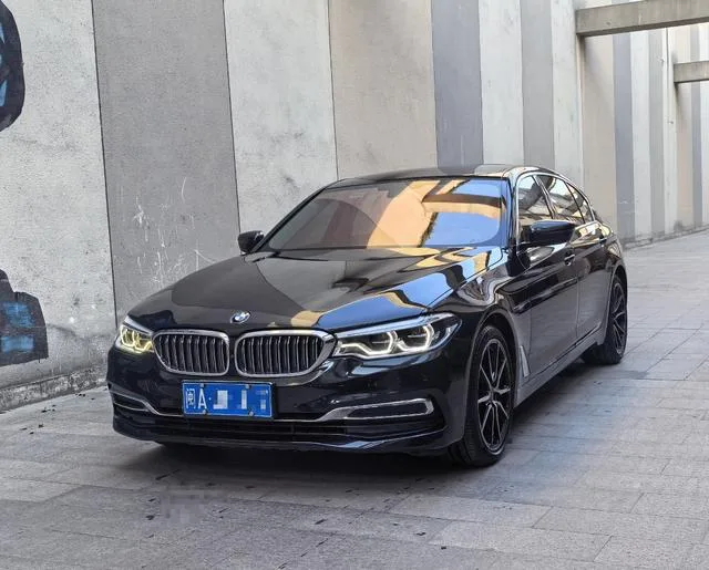BMW 5 Series 2020 530Li Premium Class Luxury Set exterior photo 2 BMW 5 Series 2020 530Li Premium Class Luxury Set exterior photo 2