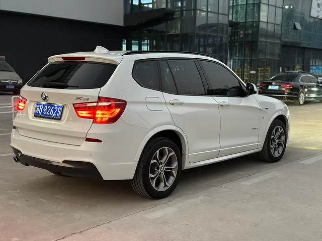 BMW X3 2016 xDrive20i M Sporty exterior photo 4 BMW X3 2016 xDrive20i M Sporty exterior photo 4
