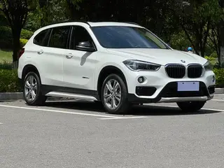 BMW X1 2016 sDrive20Li De lujo exterior foto 3 BMW X1 2016 sDrive20Li De lujo exterior foto 3