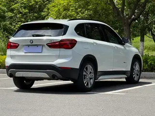 BMW X1 2016 sDrive20Li De lujo exterior foto 7 BMW X1 2016 sDrive20Li De lujo exterior foto 7