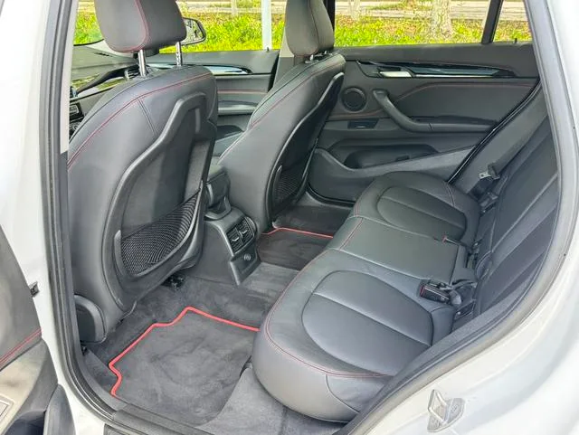 BMW X1 2016 sDrive20Li De lujo interior foto 9 BMW X1 2016 sDrive20Li De lujo interior foto 9