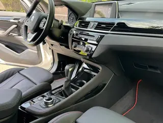 BMW X1 2016 sDrive20Li De lujo interior foto 12 BMW X1 2016 sDrive20Li De lujo interior foto 12