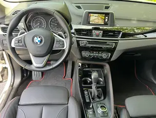 BMW X1 2016 sDrive20Li De lujo interior foto 14 BMW X1 2016 sDrive20Li De lujo interior foto 14