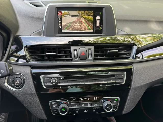 BMW X1 2016 sDrive20Li De lujo interior foto 15 BMW X1 2016 sDrive20Li De lujo interior foto 15
