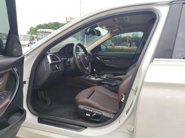 BMW 3 Series 2019 320Li Fashionable exterior photo 4 BMW 3 Series 2019 320Li Fashionable exterior photo 4
