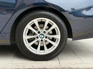 BMW 3 Series GT 2017 320i Estilo de moda interior foto 11 BMW 3 Series GT 2017 320i Estilo de moda interior foto 11