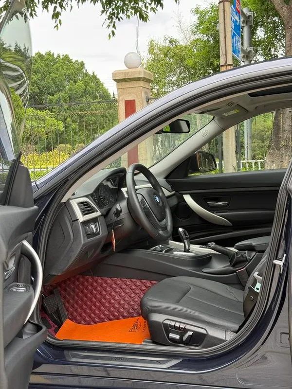 BMW 3 Series GT 2017 320i Estilo de moda interior foto 12 BMW 3 Series GT 2017 320i Estilo de moda interior foto 12