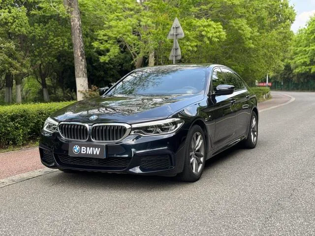 BMW 5 Series 2020 525i M Sports suit exterior photo 1 BMW 5 Series 2020 525i M Sports suit exterior photo 1