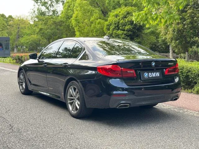 BMW 5 Series 2020 525i M Sports suit exterior photo 5 BMW 5 Series 2020 525i M Sports suit exterior photo 5