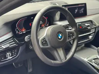 BMW 5 Series 2020 525i M Sports suit interior photo 12 BMW 5 Series 2020 525i M Sports suit interior photo 12
