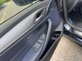 BMW 5 Series 2020 525i M Sports suit interior photo 17 BMW 5 Series 2020 525i M Sports suit interior photo 17