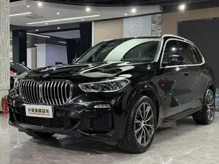 BMW X5 2021 xDrive40i M Sports suit