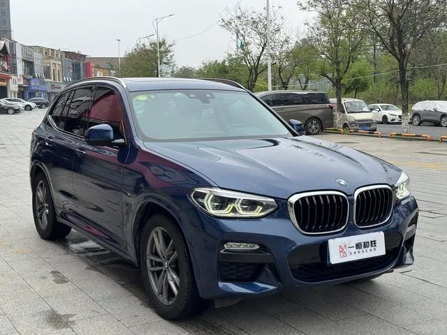 BMW X3 2019 xDrive30i Líder M Conjunto deportivo exterior foto 3 BMW X3 2019 xDrive30i Líder M Conjunto deportivo exterior foto 3