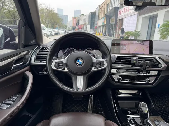 BMW X3 2019 xDrive30i Líder M Conjunto deportivo interior foto 12 BMW X3 2019 xDrive30i Líder M Conjunto deportivo interior foto 12