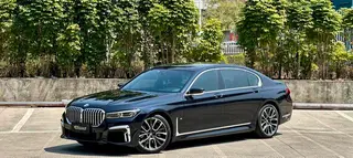 BMW 7 Series 2021 740Li Líder M Conjunto deportivo exterior foto 2 BMW 7 Series 2021 740Li Líder M Conjunto deportivo exterior foto 2