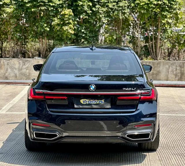 BMW 7 Series 2021 740Li Líder M Conjunto deportivo exterior foto 8 BMW 7 Series 2021 740Li Líder M Conjunto deportivo exterior foto 8
