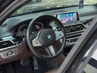 BMW 7 Series 2021 740Li Líder M Conjunto deportivo interior foto 10 BMW 7 Series 2021 740Li Líder M Conjunto deportivo interior foto 10