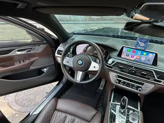 BMW 7 Series 2021 740Li Líder M Conjunto deportivo interior foto 12 BMW 7 Series 2021 740Li Líder M Conjunto deportivo interior foto 12