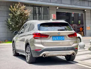 BMW X1 2020 xDrive25Li Premium Class exterior photo 3