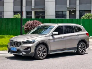 BMW X1 2020 xDrive25Li Premium Class exterior photo 4