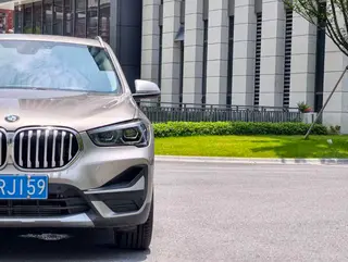 BMW X1 2020 xDrive25Li Premium Class exterior photo 6