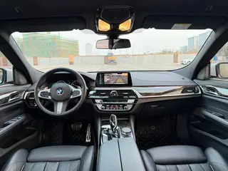 BMW 6 Series GT 2019 630i M Sports suit exterior photo 7