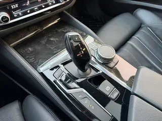 BMW 6 Series GT 2019 630i M Sports suit interior photo 13