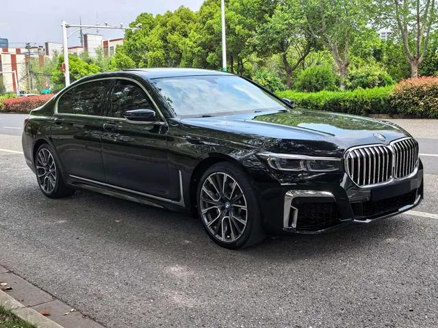 BMW 7 Series 2017 730Li Leading Type exterior photo 3 BMW 7 Series 2017 730Li Leading Type exterior photo 3