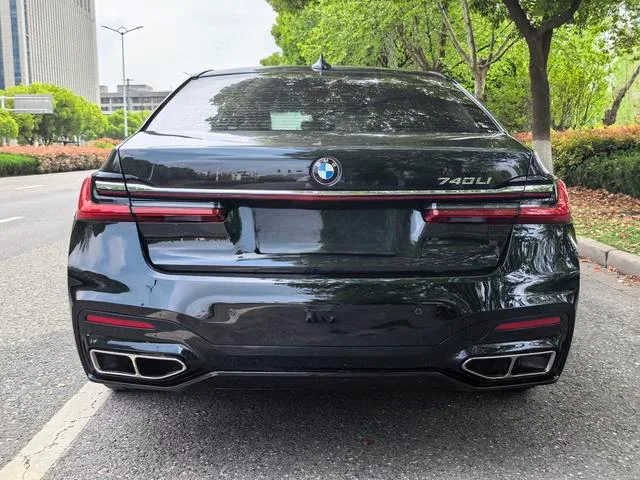 BMW 7 Series 2017 730Li Leading Type exterior photo 4 BMW 7 Series 2017 730Li Leading Type exterior photo 4