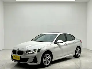 BMW 1 Series 2020 120i M Conjunto deportivo exterior foto 1 BMW 1 Series 2020 120i M Conjunto deportivo exterior foto 1