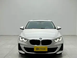 BMW 1 Series 2020 120i M Conjunto deportivo exterior foto 2 BMW 1 Series 2020 120i M Conjunto deportivo exterior foto 2