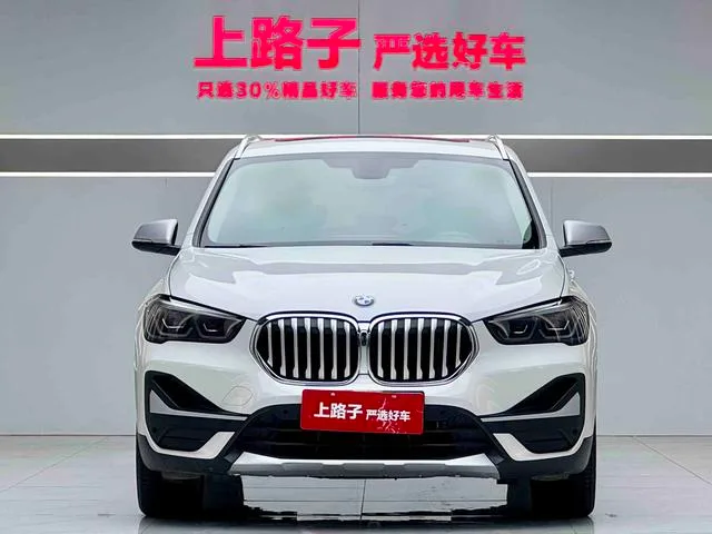 BMW X1 2021 Restyling sDrive20Li Premium Class exterior photo 2 BMW X1 2021 Restyling sDrive20Li Premium Class exterior photo 2