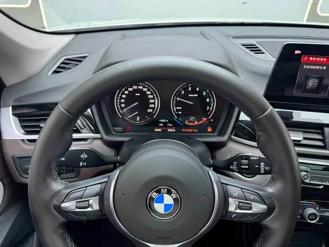BMW X1 2021 Restyling sDrive20Li Premium Class exterior photo 9 BMW X1 2021 Restyling sDrive20Li Premium Class exterior photo 9