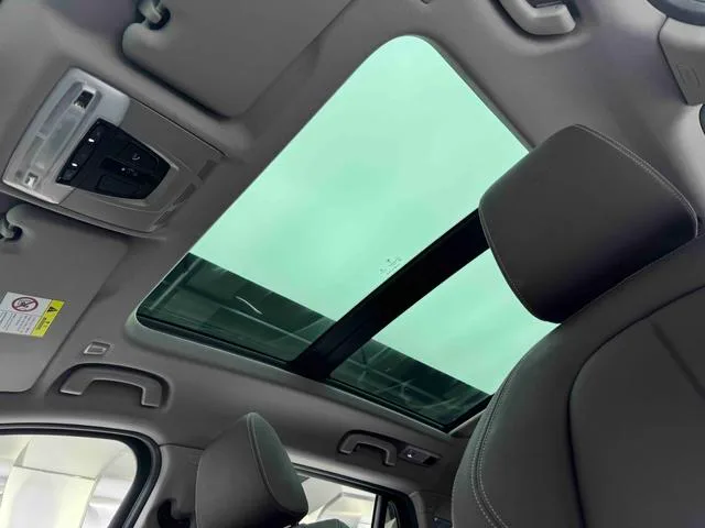 BMW X1 2021 Restyling sDrive20Li Premium Class interior photo 15 BMW X1 2021 Restyling sDrive20Li Premium Class interior photo 15