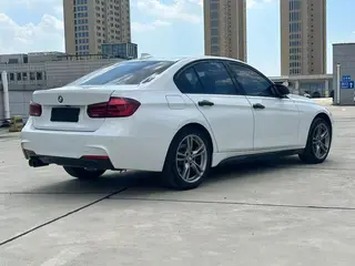BMW 3 Series 2018 330i M Édition de nuit sportive Yao intérieur photo 6 BMW 3 Series 2018 330i M Édition de nuit sportive Yao intérieur photo 6