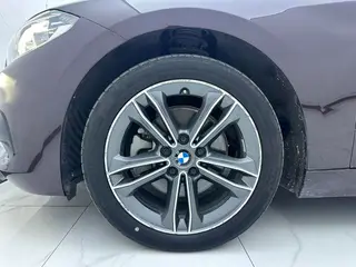 BMW 1 Series 2018 118i Sportif extérieur photo 7 BMW 1 Series 2018 118i Sportif extérieur photo 7