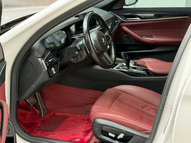 BMW 5 Series 2020 530Li Tipo de lujo M Conjunto deportivo exterior foto 4 BMW 5 Series 2020 530Li Tipo de lujo M Conjunto deportivo exterior foto 4