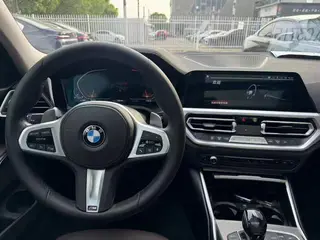 BMW 3 Series 2021 325Li M Traje nocturno deportivo Yao interior foto 13 BMW 3 Series 2021 325Li M Traje nocturno deportivo Yao interior foto 13